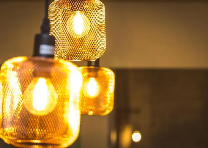 Irida Cozy House Center